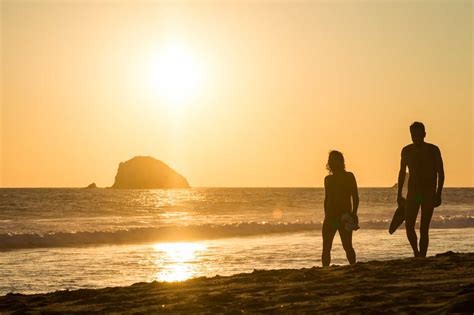 camaras escondidas en playas nudistas|ZIPOLITE La PLAYA NUDISTA más FAMOSA de MÉXICO.